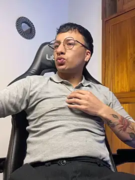 Dereck_Klain webcam