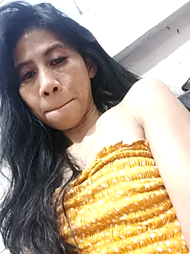 Alisaa0716 webcam