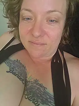 julimonroe webcam