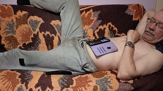 cumloverboyxx69 webcam
