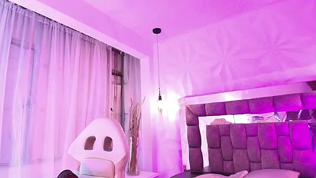 Queen_perla_ live sex cam