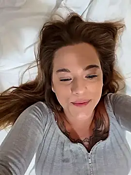 Luna_Lynn webcam