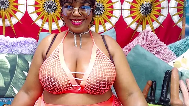 MATURExxxASS webcam