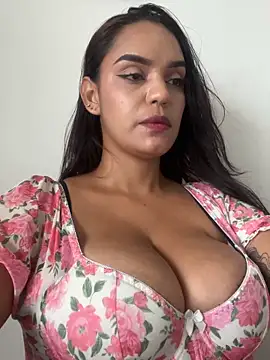 Sara-77 webcam