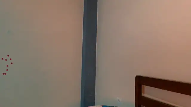 cruellasaludable webcam