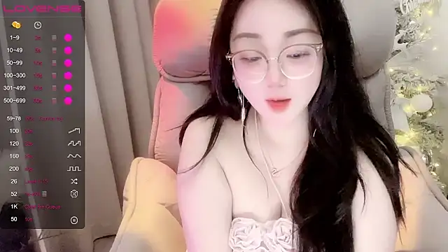 Monica-666888- webcam