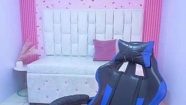 sarita_09_s webcam