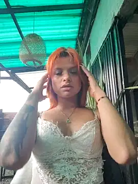 cataleya_16 (F young) - Off Shirt in bar
