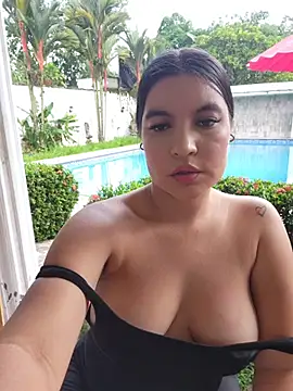 Pretty_Julieta webcam