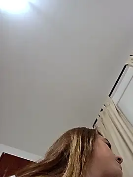 Luna_Lynn webcam