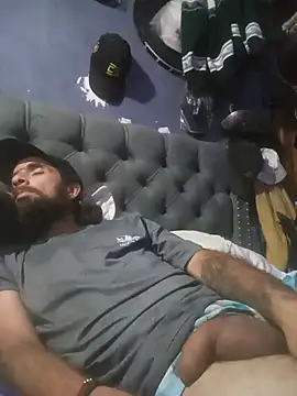 hairy_mannn webcam