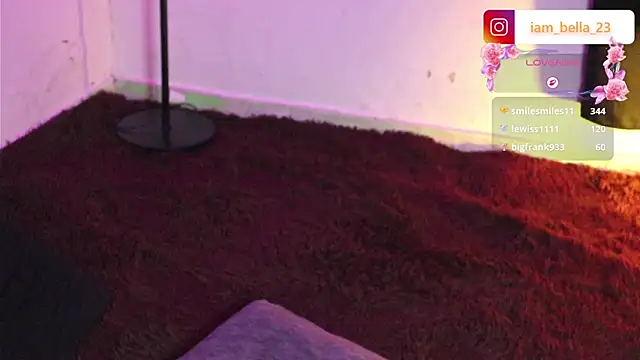 yourtoybella live sex cam