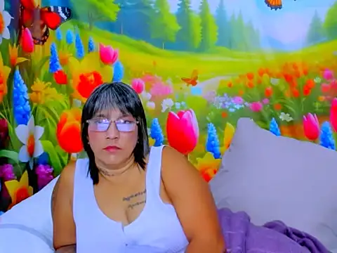 indianroxy webcam