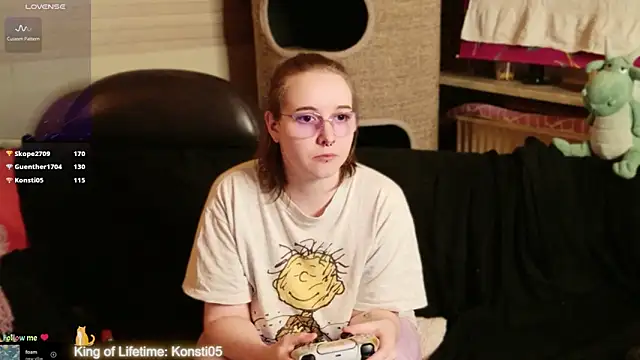 GamerGirl_Eve webcam