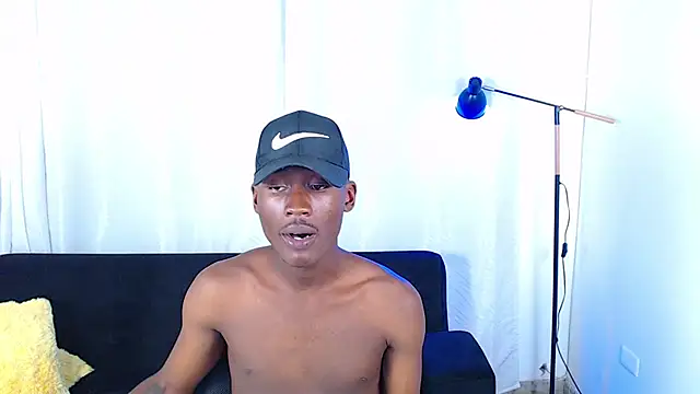 alexaandro18 webcam