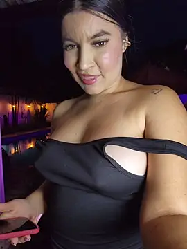 Pretty_Julieta webcam