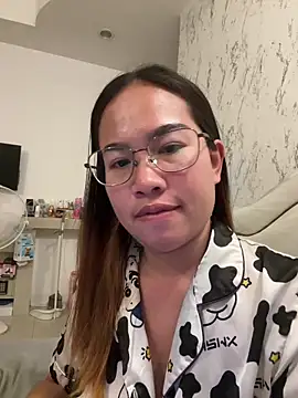 Ponthip webcam
