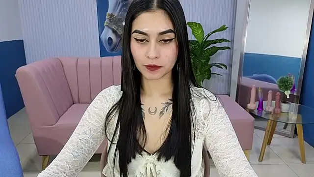 amy_lovelydoll live cam on StripChat