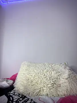 aliciia777 (F young) - Eat me🔥💦