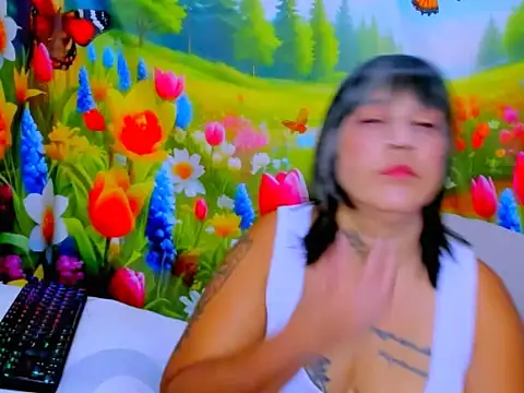 indianroxy webcam