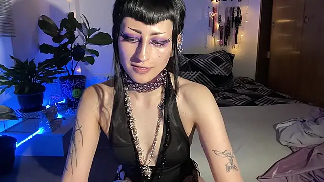 elena_umbra - ELENA_UMBRA's free webcam - UK Sex Cams