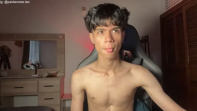 OopsAgain_ webcam