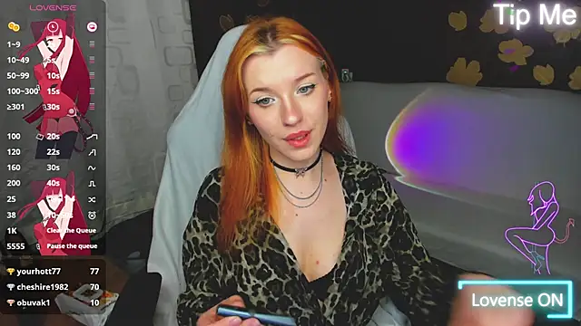 MeganNewCat webcam