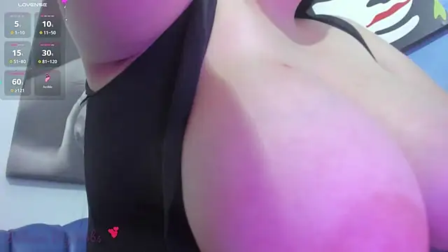 Juliana_bigboobs webcam
