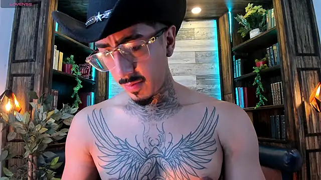 Donovan_Desmond webcam