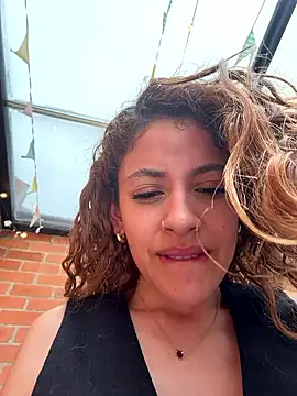 alana15 - Alana15's free webcam - UK Sex Cams