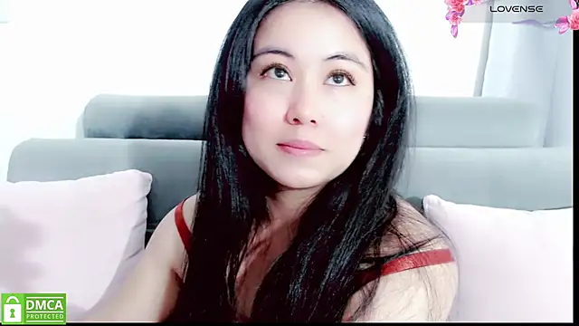 mariana_katto live cam on StripChat