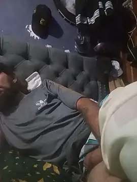 hairy_mannn webcam