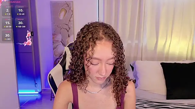 ChloeMoreti webcam