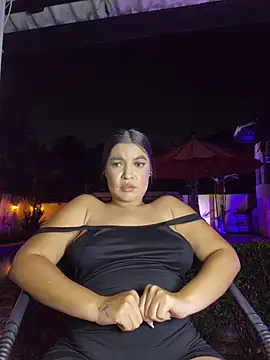 Pretty_Julieta webcam