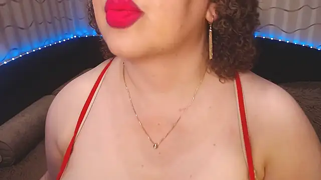 BustyKatty webcam