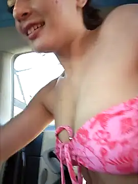 SophiaXJohn's live cam