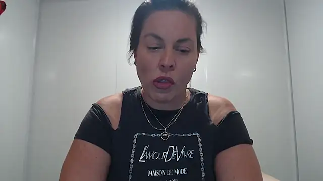 fulloferotic webcam