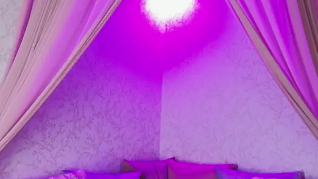 LolaGray__ webcam