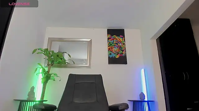 Naughty_Blue webcam