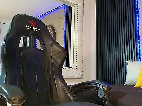 Nico_Monroe webcam