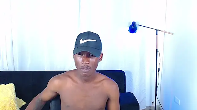 alexaandro18 webcam