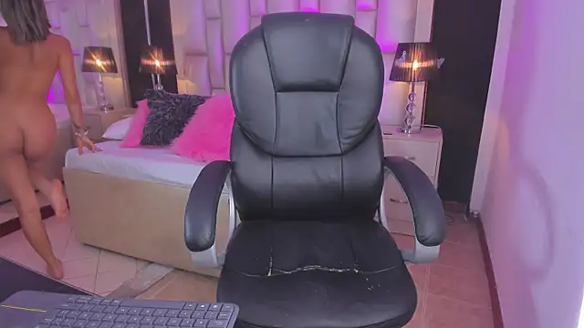 LuisaJonnes_ webcam