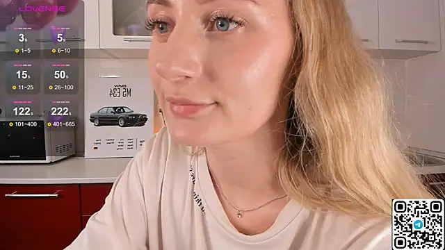 LivyyBossom webcam