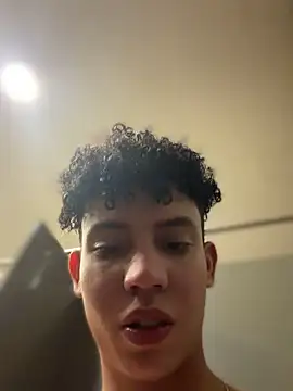 yoursexyjose webcam
