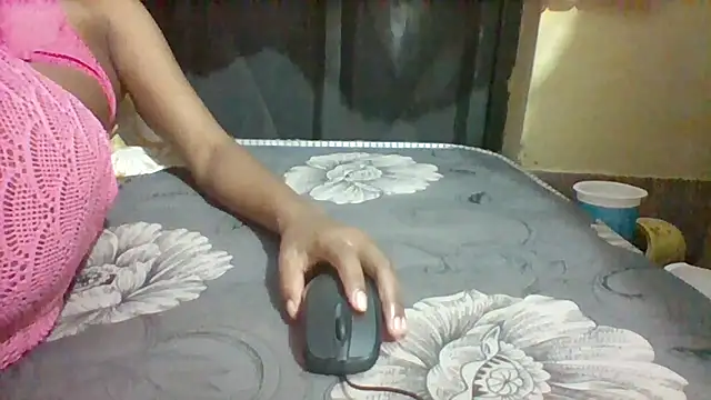 Buhle1523 live cam on StripChat