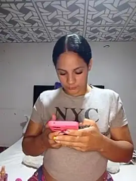 cieloo_777 webcam