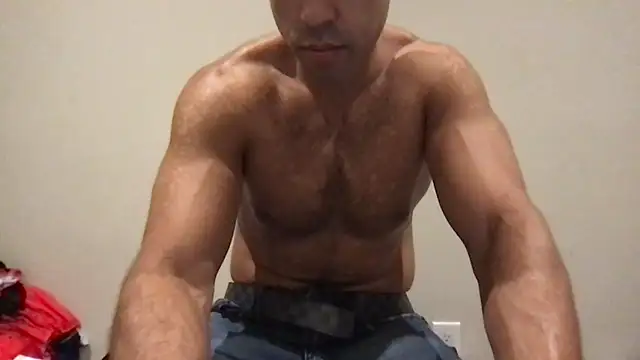 BigGuyMuscle webcam