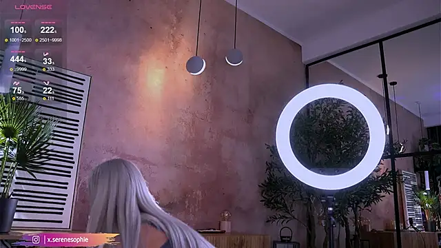 Serene_Sophiex webcam