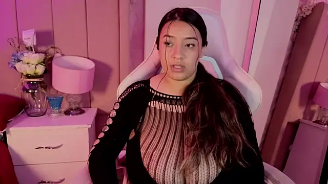 MollyBigBoobs12
