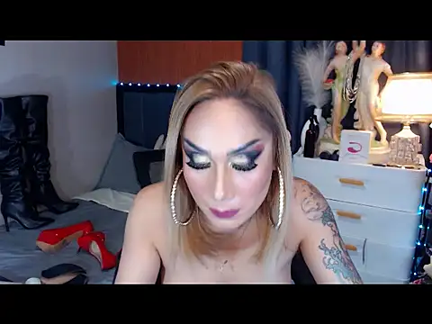 Allysonevanns webcam